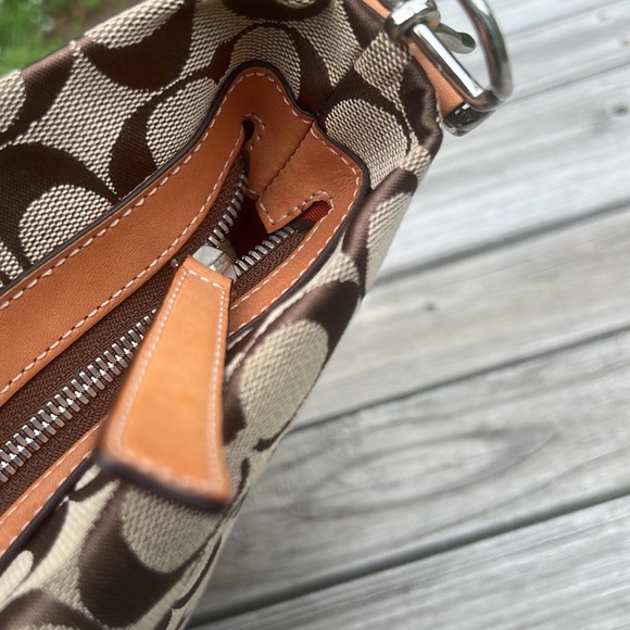 COACH - Picture 9 of 16